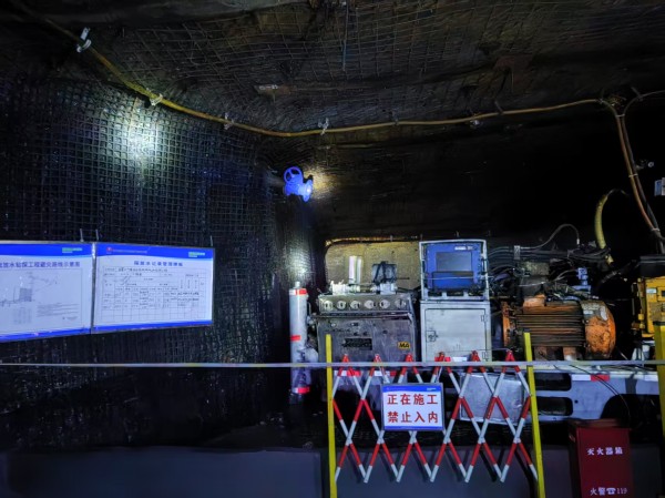 �������豸ǿ����������ϸ������Ч����������Ŀ��һ����ʵ����Ч˫���� - ����.jpg